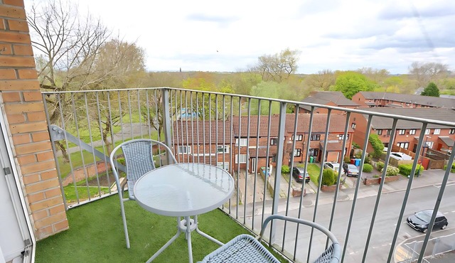 Steps from Coop arena & Etihad stadium - Pass the Keys