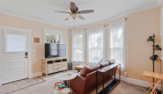 Steps from Spokane Arena, Eats + Free Parking