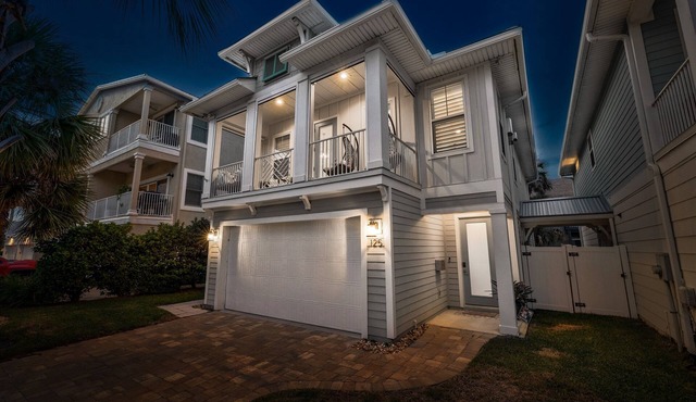 STEPS from the BEACH-Ultimate Luxury Beach House