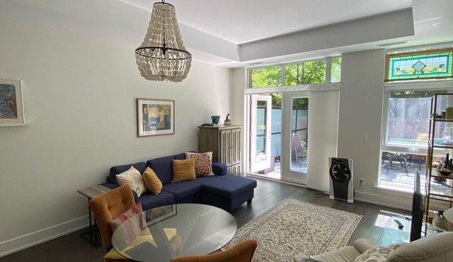 Steps from the Beach! Beautiful 1 Bedroom Condo w/Spacious Patio