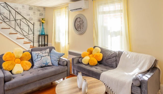 Steps from the ocean minutes from Boston Beach house for rent 10% off first week