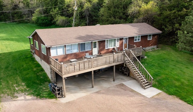 Steps from the water, firepit, large yard, family friendly
