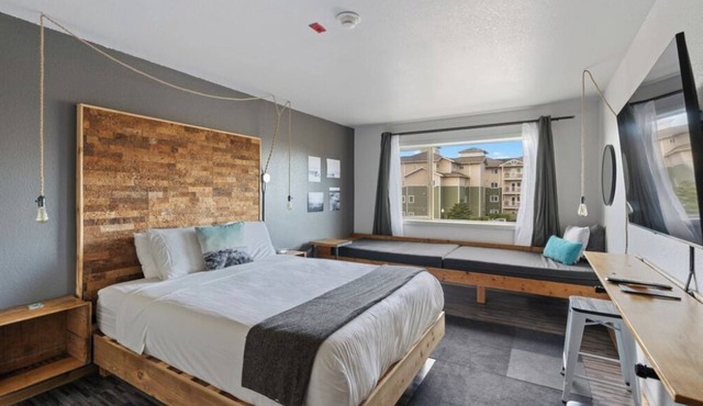Steps from World Kite Museum! Two Modern Units, Swimming Pool, Free Parking!