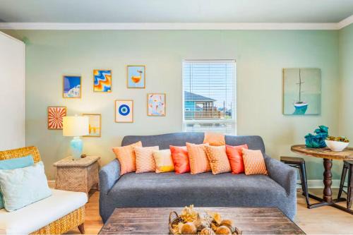 Steps to Beach! 4BR Designer Home Fire Pit