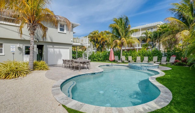 Steps to Beach - Bean Point Residence Unit A by SeaBreeze Vacation