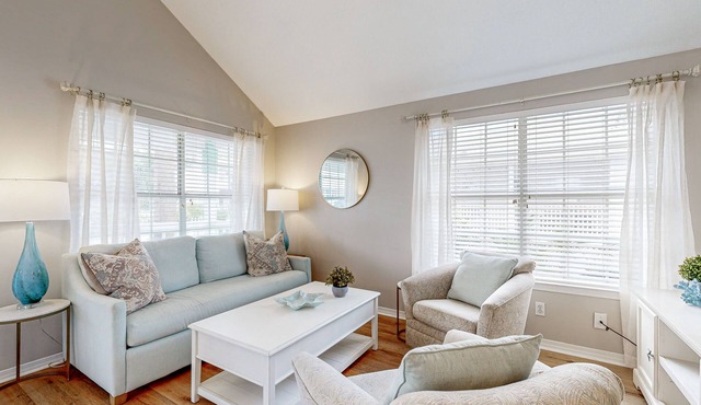 Steps to beach & community pool, dog-friendly, great location