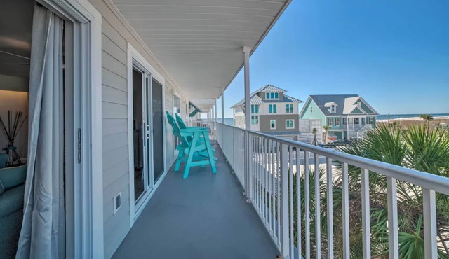 Steps to Beach + Gulf Views - 2BR/2BA - No Hidden Fees - Sleeps 8