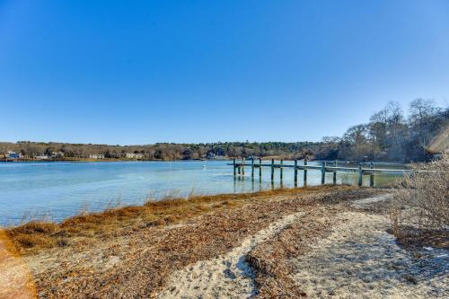 Steps to Beach Marthas Vineyard Private Retreat!