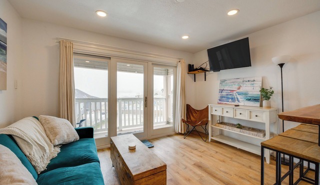 Steps to Beach: Corpus Christi Condo w/Balcony