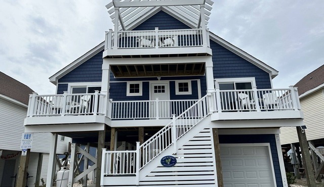 Steps to Beach, Private pool,6-pass golf cart incl