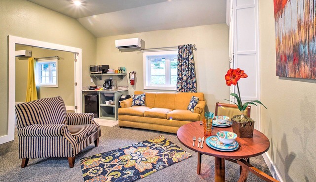 Steps to Branson Landing: Cozy Downtown Cottage!