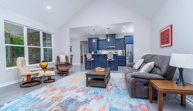 Steps to Fairway: Hot Springs Village Golf Retreat