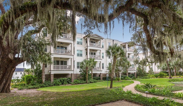 Steps to Gascoigne Park, short term vacation rental, long term stays – sleeps 6