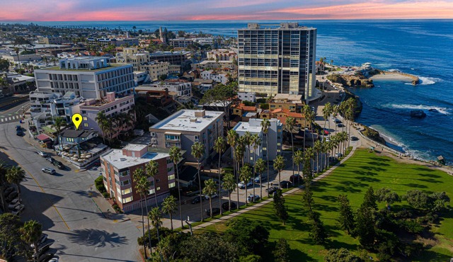 Steps to La Jolla Cove with Gorgeous Views, Village Living at its Finest!