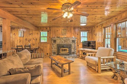 Steps to Lake Tafton Cottage with Fire Pit and Grill