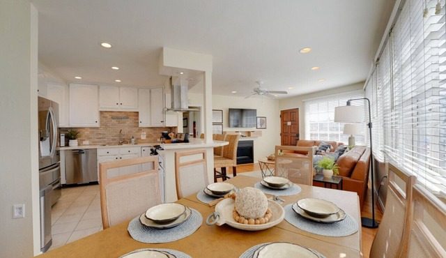 Steps to Ocean and Boardwalk, Parking, Outdoor dining!