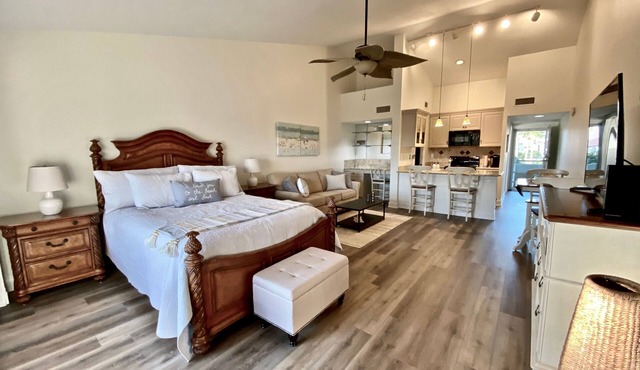 Steps to private beach in Gated Sawgrass Community! Renovated Condo.