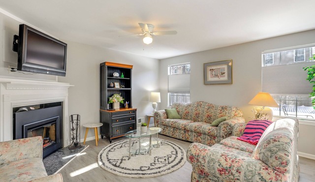 Steps to River! Unit w/Fenced Yard in Roebling