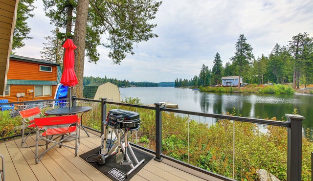 Steps to Sacheen Lake: Cute Studio Cabin w/Deck