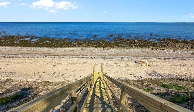 Steps to Sand & Stunning Bay Views