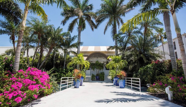 Steps to Sanibel Beach | Garden Views, Sunset & Island Activities | 4 Units