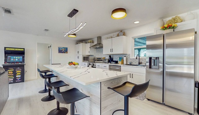 Steps to Sea! Coastal Escape in Fort Walton Beach