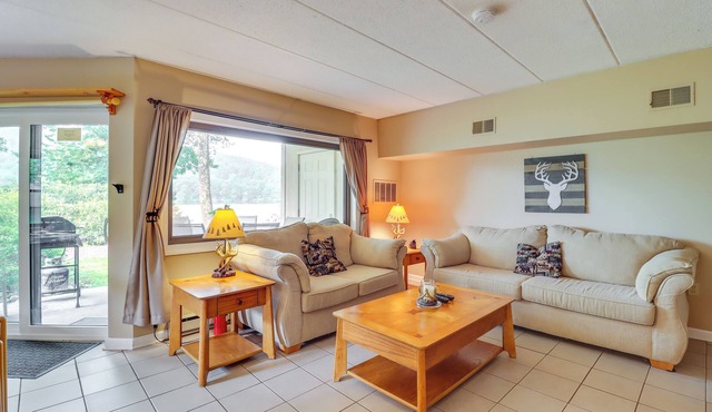 Steps to Shore: Scenic Big Boulder Lake Condo!