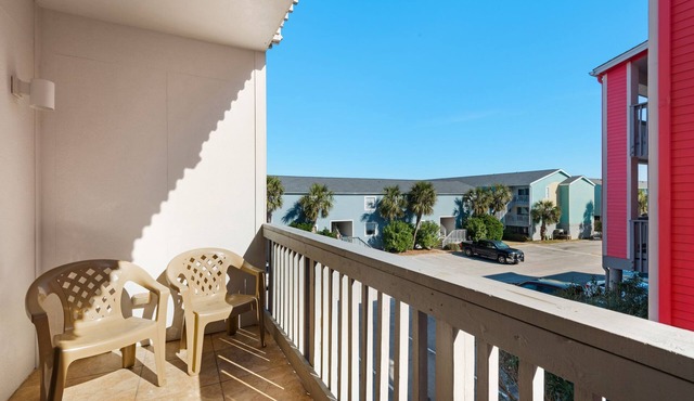 🌟Steps to the Beach-Community Pool-2BR Villas on the Gulf J1🌟