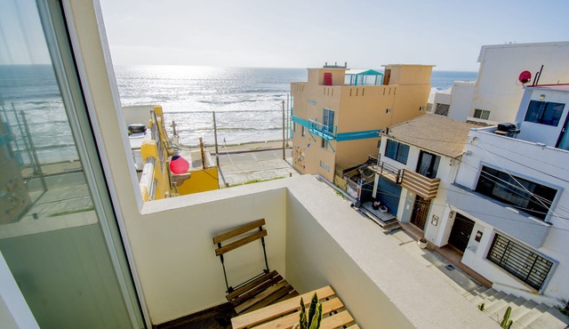 Steps to the beach/ocean view + AC/HEAT