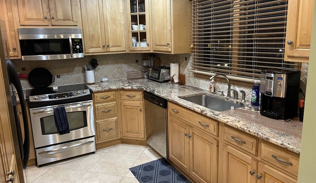 Steps to the Beach - Huge Deck and Renovated