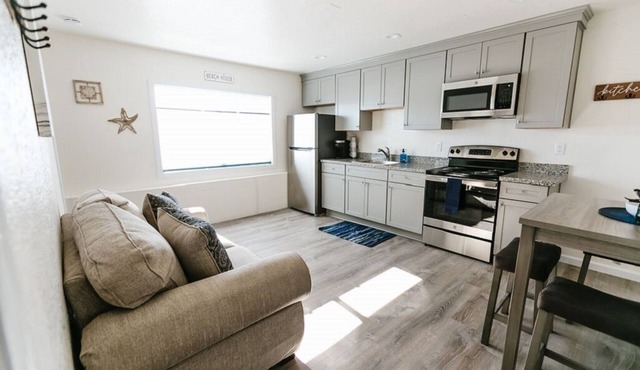 Steps to the Pacific Ocean! Fully Remodeled.