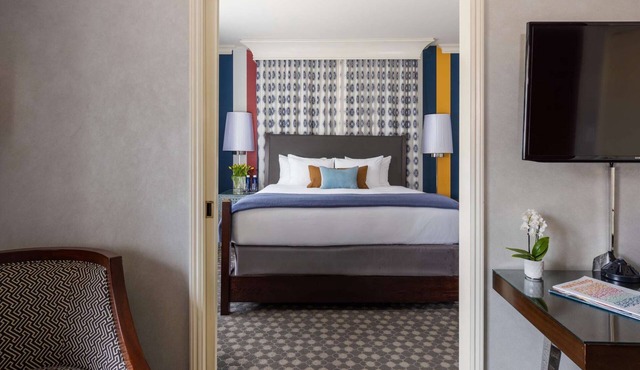 Steps to Union Square | Pet Friendly + Valet Parking