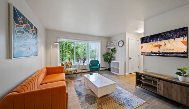 Sterling 1BD in Sterling Heights