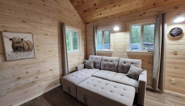 Sterling Bay Getaway 3BRD+ Bunkie