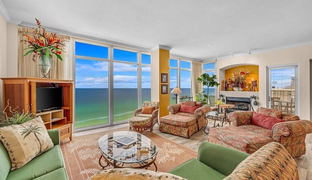 Sterling Beach 1007 Huge 4BR/4BA Corner Unit! Heated Pool, Grills & FREE Golf