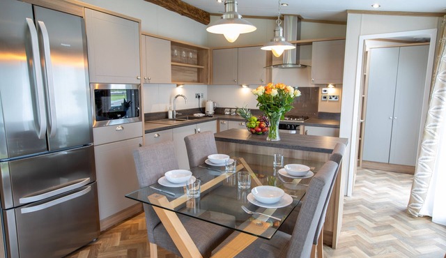 Stewart Resort Lodge 35 - a lodge that sleeps 6 guests in 2 bedrooms