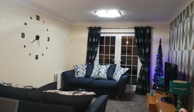 Stewartfield Gardens Apartment