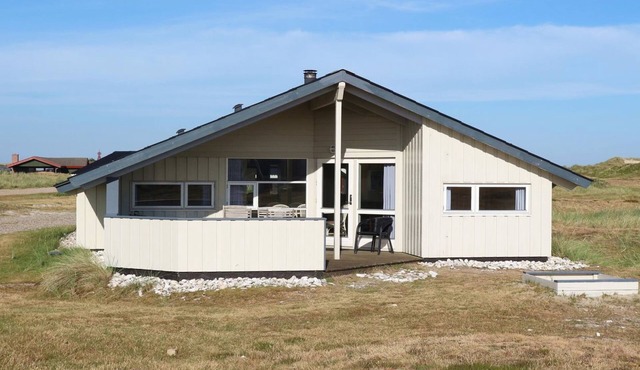 "Stian" - 200m from the sea by Interhome