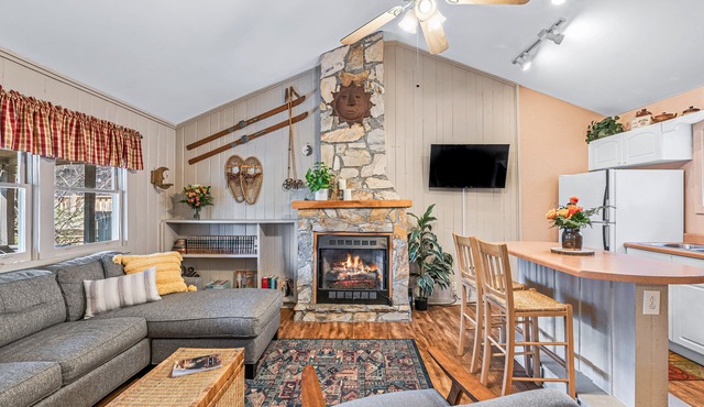 Still Standing! Cozy Cottage, Great Location!