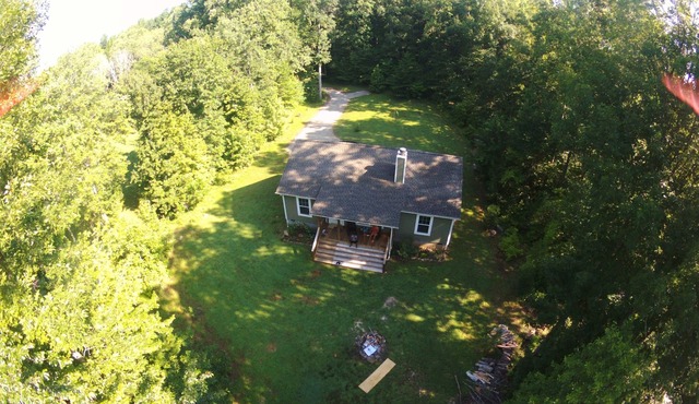 Still Waters a secluded quiet lake front home close to Hampden Sydney & Longwood