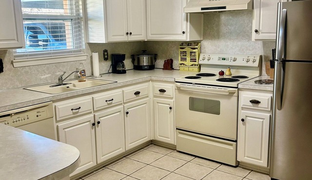 Stillhouse Lake Getaway Harker Heights 2 Bedroom 2 Bath with jetted tub sleeps 6