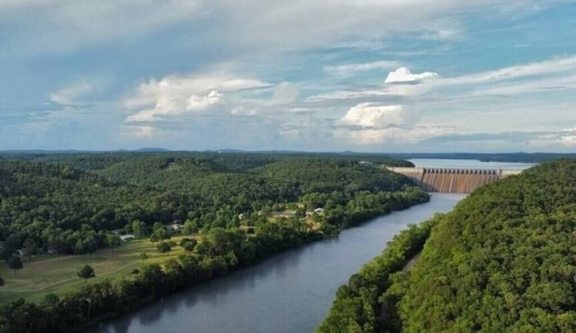 Stillwater Lodge on the White River