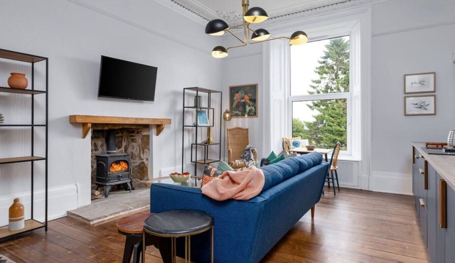 Stirling Retreat - Quirky Décor, Fireplace & Charm