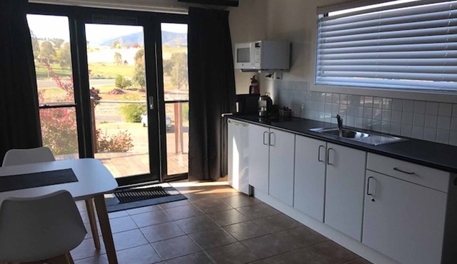 Stirling Studio 1 - Delatite Apartment Complex