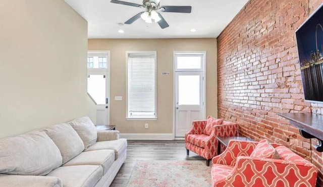STL, Tower Grove, Cozy 2-Story Townhome - A