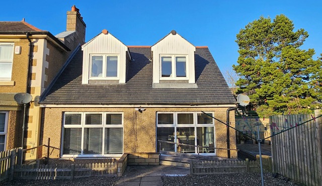 Stobhill 2 Bedroom House W/sofa bed - Gorebridge