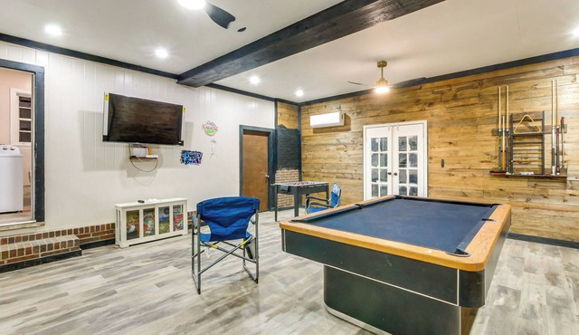 Stocked Pond: Country Retreat in Oglethorpe!