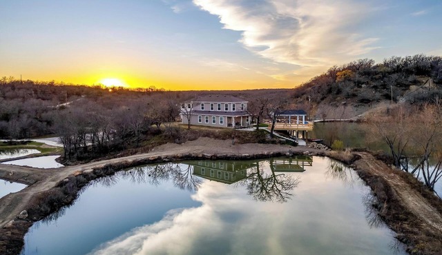 Stocked pond, private fishing lake!