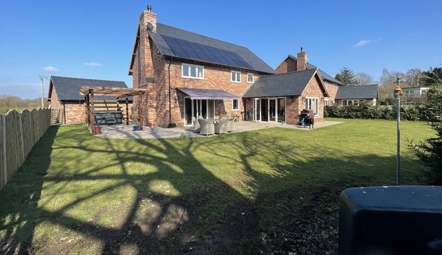 ( Stocks lane cottage