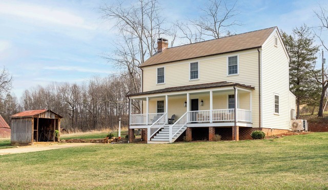Stockton Creek Farmhouse | 100 Acre Farm Retreat